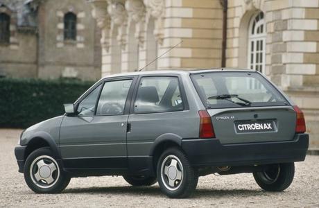 Los 3 coches compactos más populares de los 90
