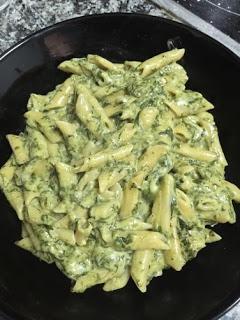 Pasta con verduras a la crema