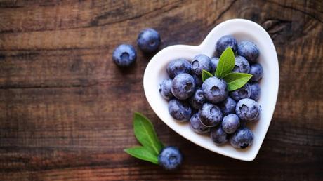 Los arándanos,”el oro azul” aliado a las infecciones urinarias! Los arándanos pueden traer un beneficio real en casos de infección urinaria (Shutterstock)
