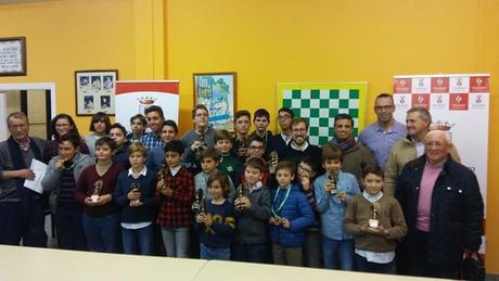 Entrega de trofeos del XXI Torneo Navideño de Ajedrez Entrega de trofeos del XXI Torneo Navideño de Ajedrez