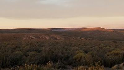 Por un rayo anoche seguía ardiendo la zona de la Estancia La Angostura