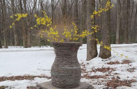 Davin Devine hace esculturas de piedras en su jardín sin usar cemento y son muy originales Davin Devine hace esculturas de piedras en su jardín sin usar cemento y son muy originales