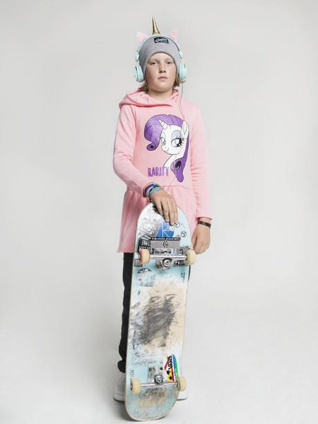 Dos madres plantan cara a los estereotipos de género y crean la campaña de ropa infantil de H&M que les gustaría ver