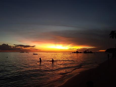 Una semana en el paraiso. Borácay Una semana en el paraiso. Borácay