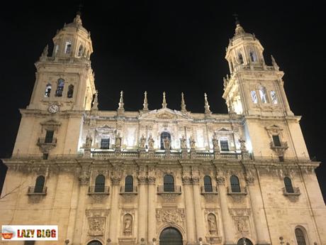 Qué ver en la Fiesta Noche de San Antón de Jaén. Las Lumbres y la Carrera Urbana Internacional