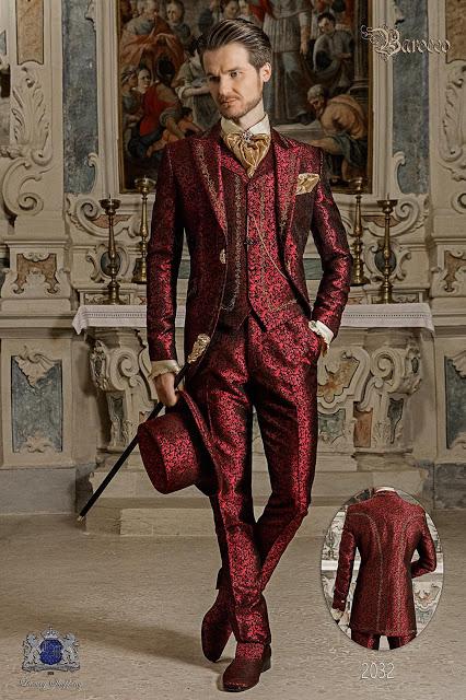 http://www.comercialmoyano.com/es/2963-traje-de-novio-barroco-levita-de-epoca-en-tejido-jacquard-rojo-con-bordados-dorados-y-broche-de-cristal-2032-ottavio-nuccio-gala.html