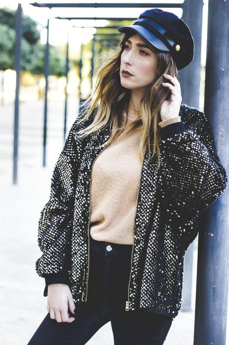 CÓMO COMBINAR: BOMBER DE LENTEJUELAS CÓMO COMBINAR: BOMBER DE LENTEJUELAS