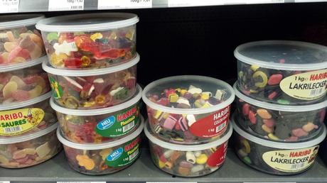 Hace unos días, un amigo alemán me invitó a su cumpleaños... Hace unos días, un amigo alemán me invitó a su cumpleaños...