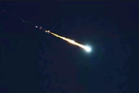 Cae un meteorito cerca de #Detroit y provoca un temblor de intensidad 2