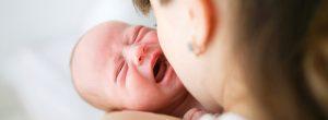 ¡No envenenes a tu bebé! Cinco tratamientos peligrosos para el dolor cólico en los bebés que debe evitar