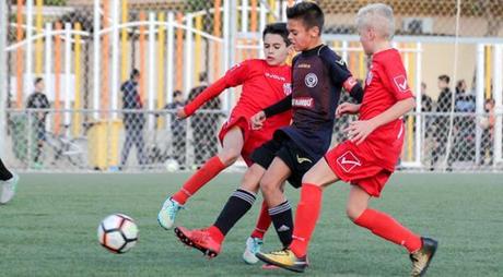 Los Alevines de 2ª Andaluza del C.D. Los Caminantes empatan, mientras que los Benjamines del SAM logran una nueva victoria