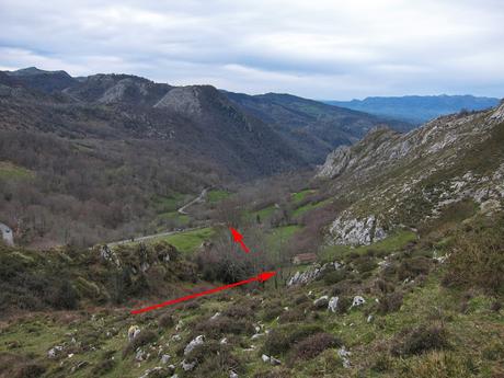 CRUZ DE PRIENA Y VEGA DE ORANDI DESDE COVADONGA