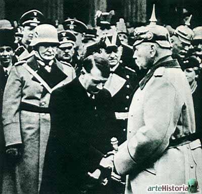 EL DÍA QUE HITLER LLEGÓ AL PODER Resultado de imagen de hitler sube al poder