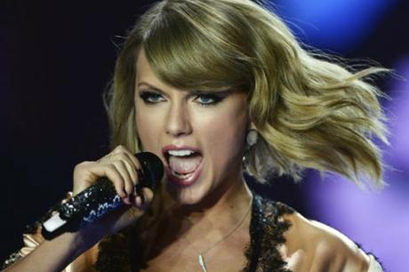 un acosador amenazó a Taylor Swift con matarla a ella y a su familia