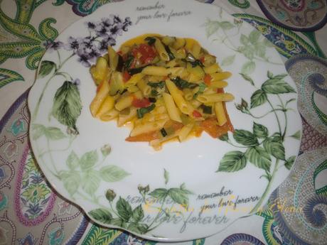 Macarrones Primavera cocidos en su salsa