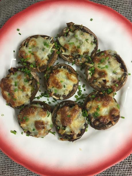 Champiñones Rellenos De Chorizo Y Queso Champiñones Rellenos De Chorizo Y Queso