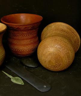 La decoración de un vaso campaniforme del arenero de Miguel Ruiz, de Madrid.   Réplicas de vasos campaniformes, entrada séptima.