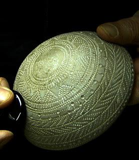 La decoración de un vaso campaniforme del arenero de Miguel Ruiz, de Madrid.   Réplicas de vasos campaniformes, entrada séptima.