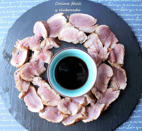 TATAKI DE SOLOMILLO DE CERDO CON SOJA Y NARANJA