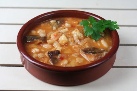 Judías Blancas con Shitake y Bacalao