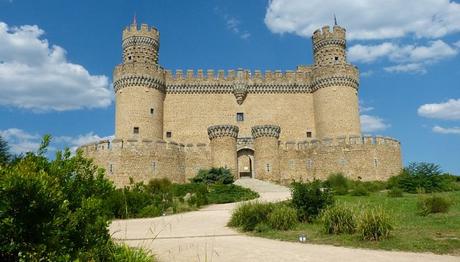 Castillo De Manzanares El Real | Historia, Características Y Más
