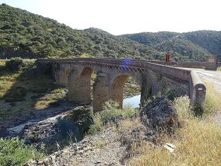 Imagen del mes: Puente Viejo sobre el río Salor, entre los términos de Membrío y Alcántara