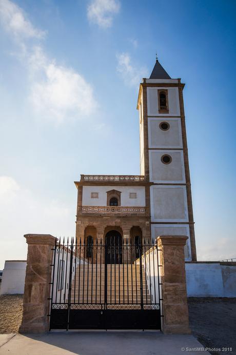 La iglesia de Cabo de Gata