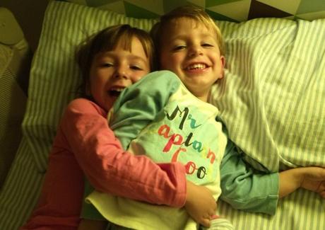 No me gusta dormir a mis hijos por la noche No me gusta dormir a mis hijos por la noche