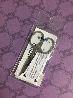 Compras VALNEO: Tijeras de manicura y Esponja de Maquillaje. tijeras de manicura,