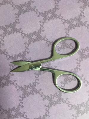 Compras VALNEO: Tijeras de manicura y Esponja de Maquillaje. tijeras de manicura,