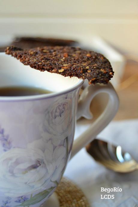 Galletas de algarroba, avellanas y avena