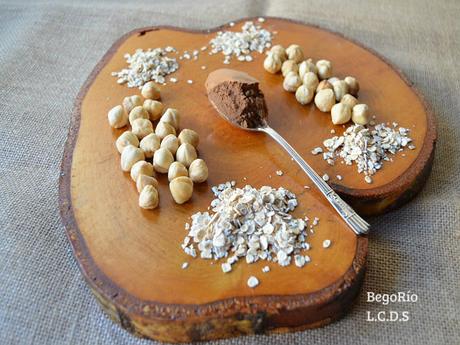 Galletas de algarroba, avellanas y avena