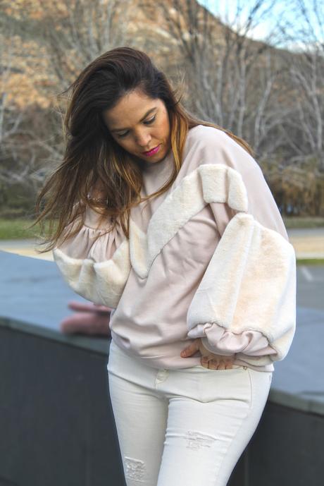 Look con sudadera mangas peluche IMG_4162