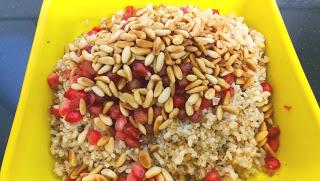 ENSALADA DE ARROZ INTEGRAL CON QUINOA  GRANADA, MANZANA, PASAS Y PIÑONES