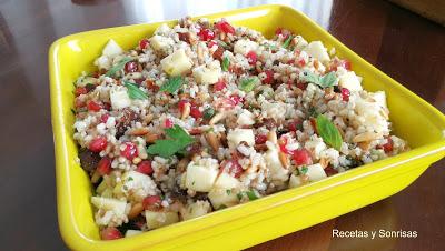 ENSALADA DE ARROZ INTEGRAL CON QUINOA  GRANADA, MANZANA, PASAS Y PIÑONES
