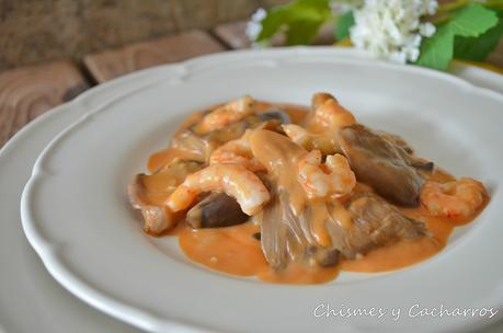 Setas de cardo con salsa de  gambas