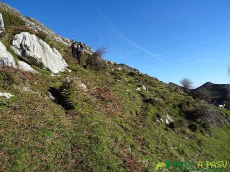 Subiendo de la Braña Llía al Liño