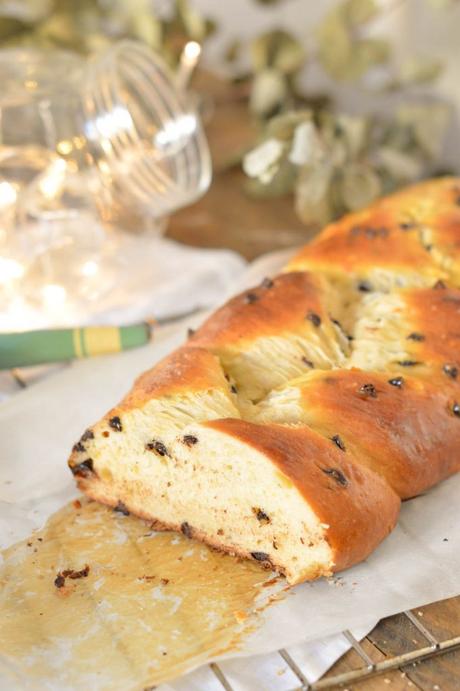 Brioche con chocolate y naranja confitada