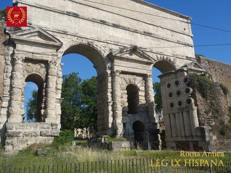 La extravagante tumba de un panadero