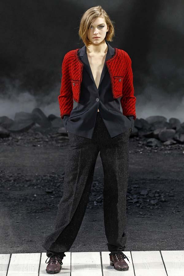 PFW: CHANEL FALL 2011