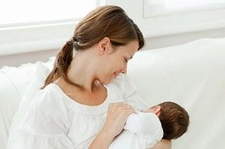 Lactancia Materna en público: ¿usas salas de lactancia y/o cobertores?