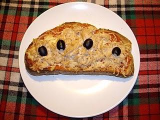 Pizza rústica de atún