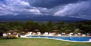 Imagen de un resort cerca del Monte Kenya