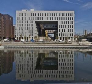LeMonoLithe_1291902045-2pq-4p579-w1500-h1500-528x485 Le Monolithe / MVRDV - Arch Daily