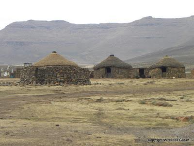 LESOTO: EN EL PAIS DE LOS HOMBRES MANTA