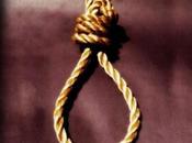 Mujer ahorca luego gastar pesos