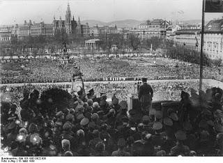 El Führer conmemora el Anschluß – 12/03/1941.