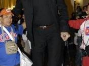 Sultán Kosen, hombre alto mundo