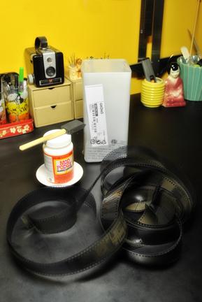 Ikea hack: lámpara gröno con negativos