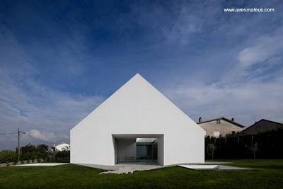 Casa moderna sin ventanas